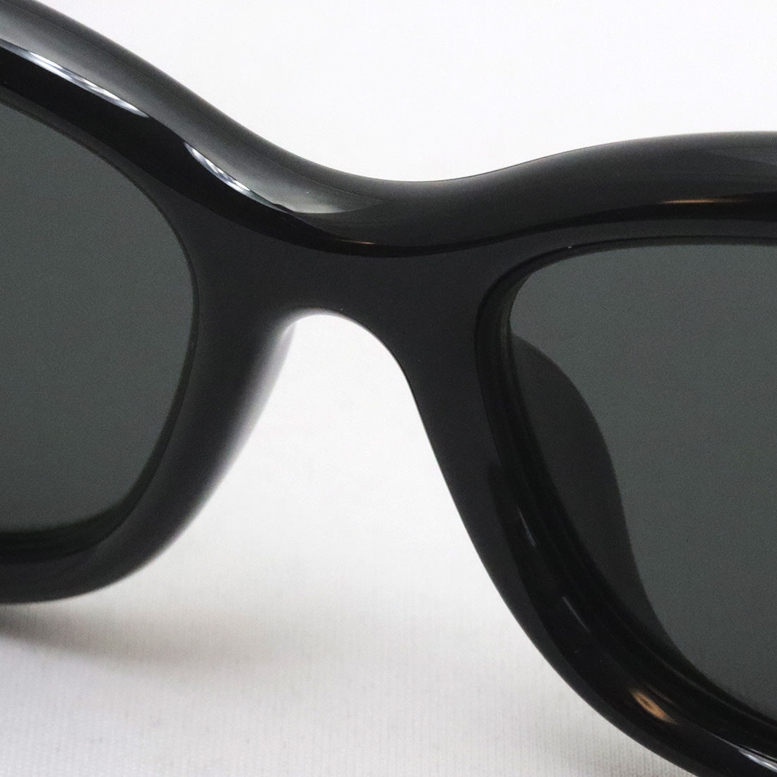 Gucci Sunglasses GUCCI GG1829SK 001
