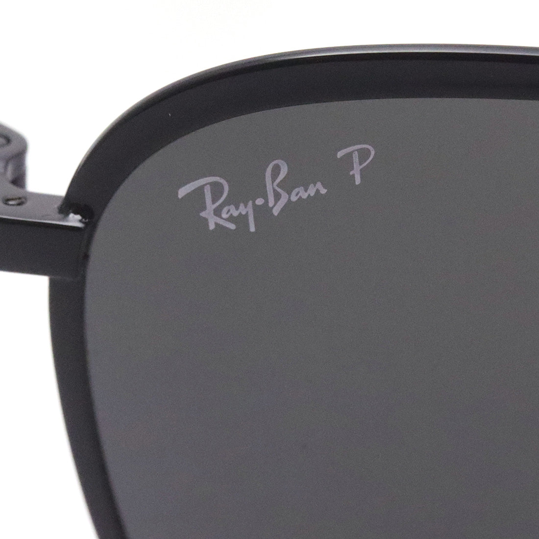 射线阳台偏光太阳镜Ray-Ban RB3720 002K8