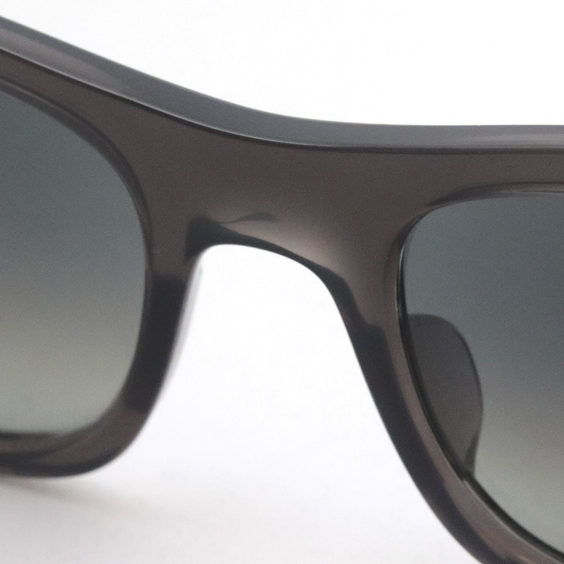 Ray-Ban太阳镜Ray-Ban RB4428F 667571