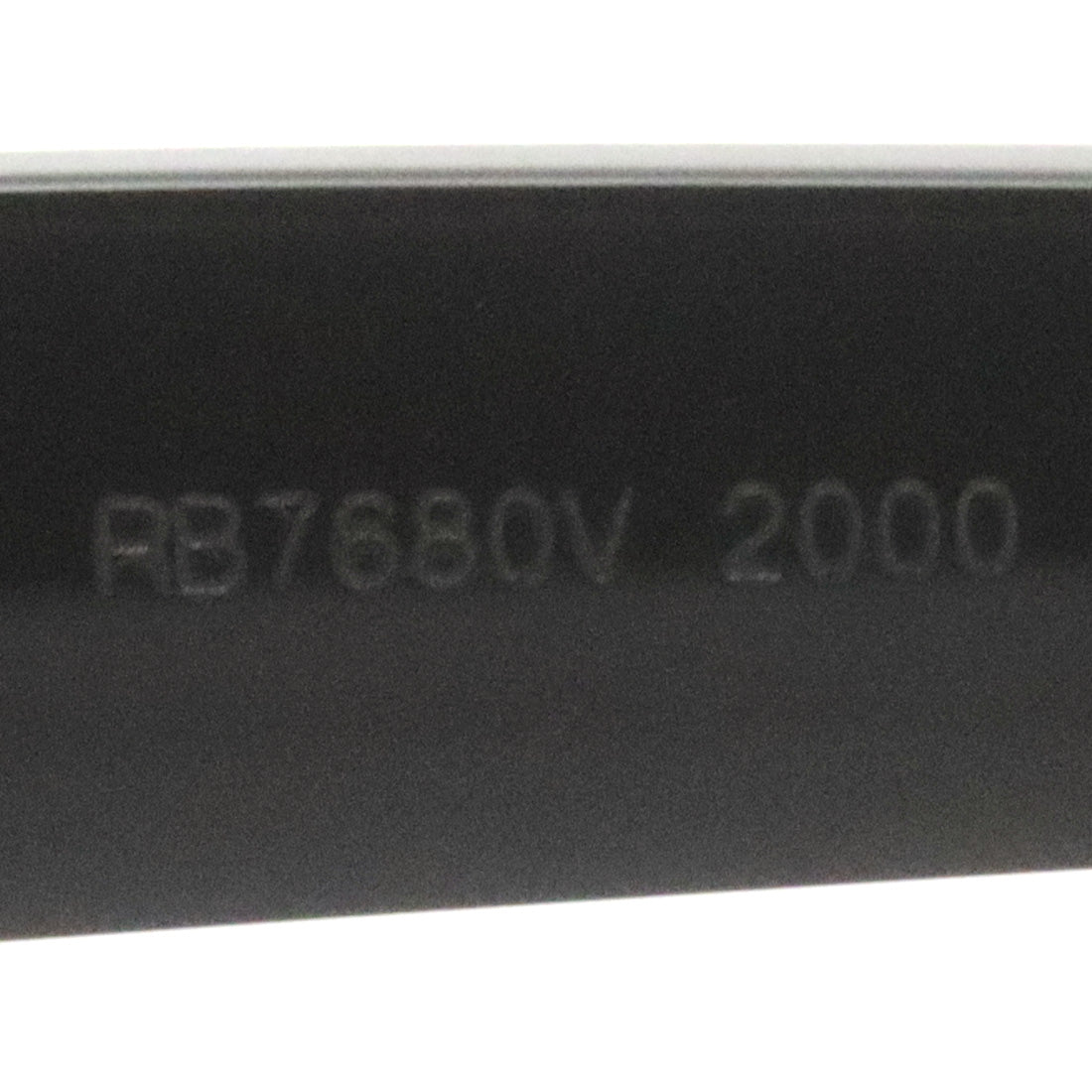 射线玻璃杯Ray-Ban RX7680V 2000