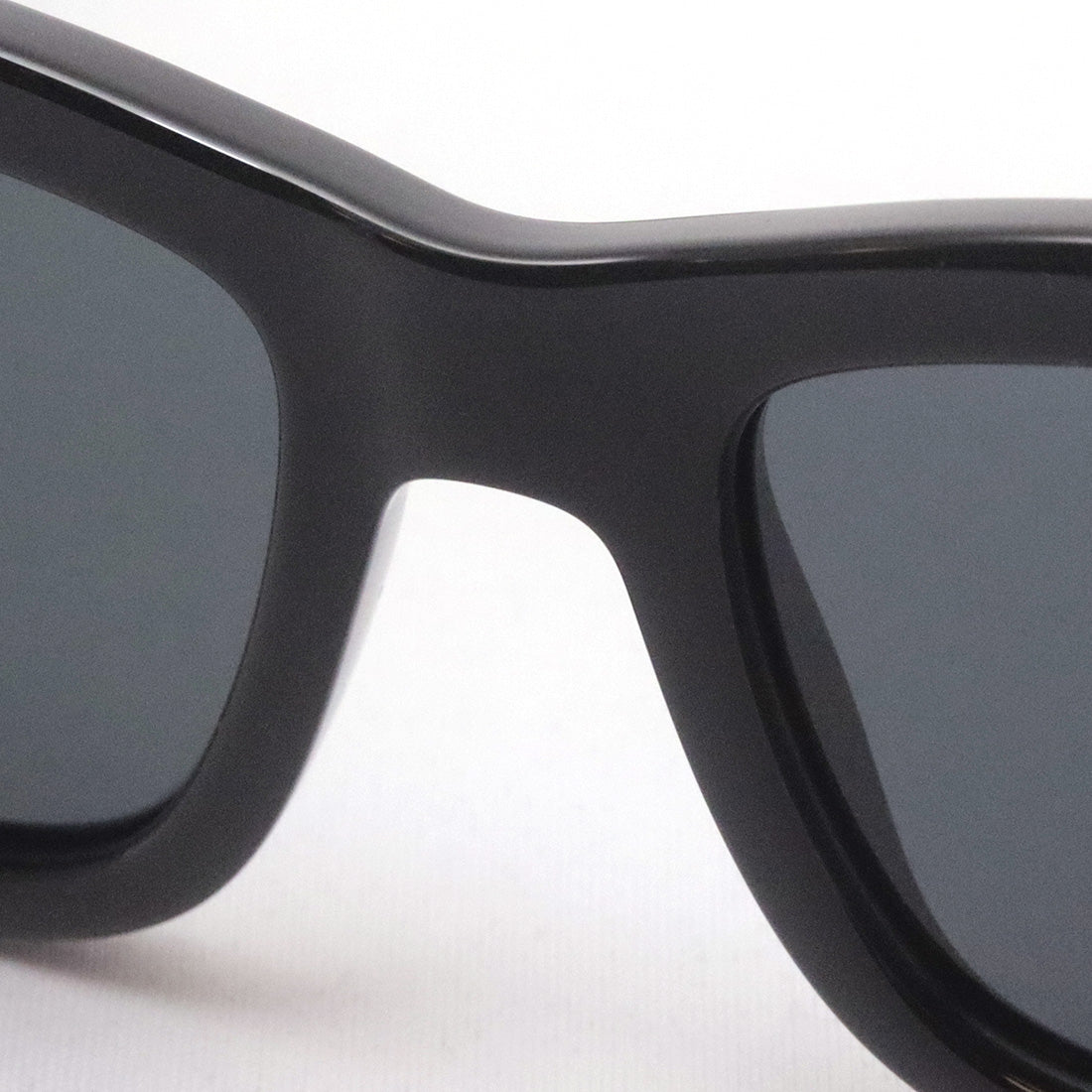Gucci Sunglasses GUCCI GG1135S 002