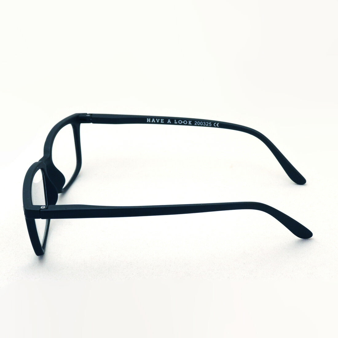 Hub Arrouch HAVE A LOOK Reading Glass Classic Black