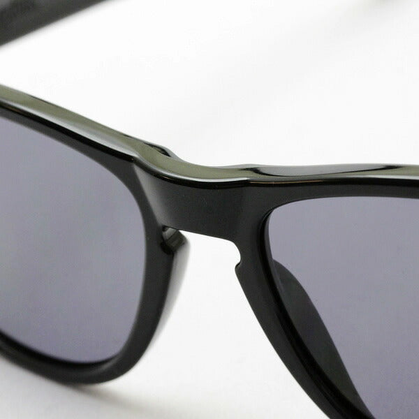 Oakley Sunglasses Youth Fit Flog Skin XS OJ9006-01 OAKLEY FROGSKINS XS Youth Fit LifeStyle