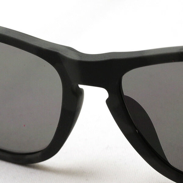 Gafas de sol Oakley Pieta Flog Mezcla Full Fit OO9428F-01 Oakley Frogskins Mix Prizm Lifestyle