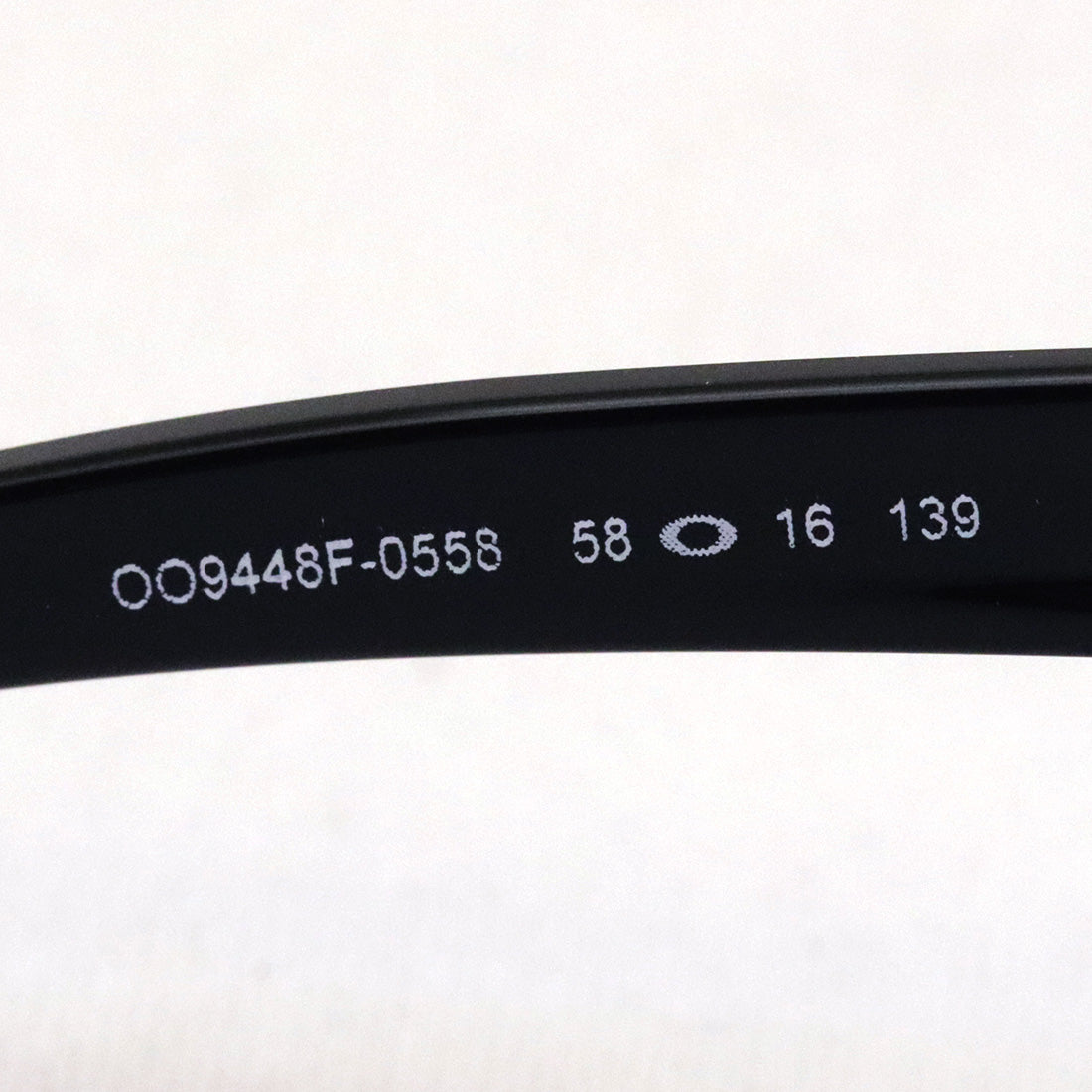 Oakley Polarized Sunglasses Precile Cyrus OO9448F-05 OAKLEY SYLAS (A) PRIZM LIFESTYLE