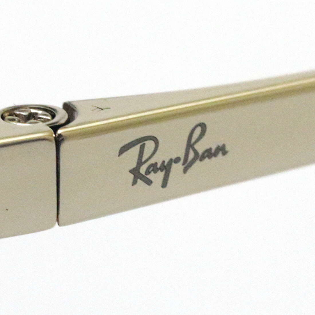 Gafas de sol polarizadas de Ray-Ban Ray-Ban RB4334D 71083