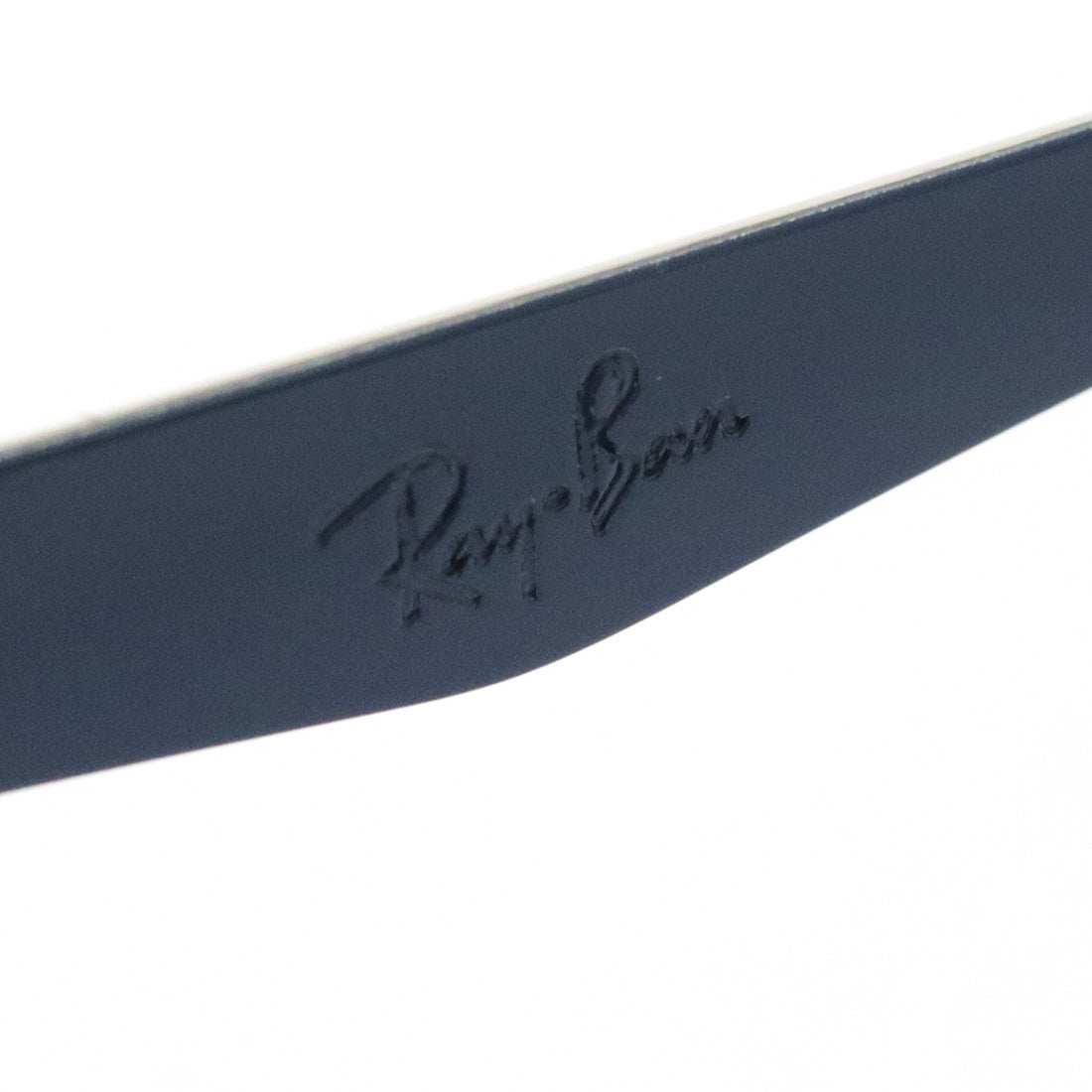 射线玻璃杯Ray-Ban RX6421 3101