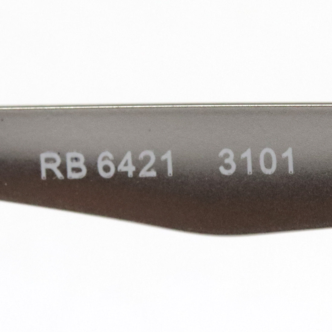 射线玻璃杯Ray-Ban RX6421 3101