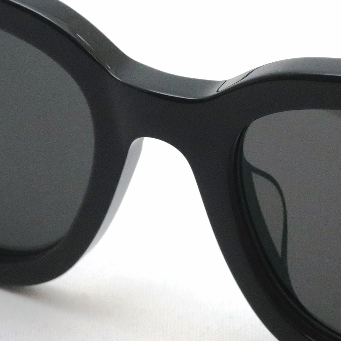 Gucci Sunglasses GUCCI GG1605SK 001