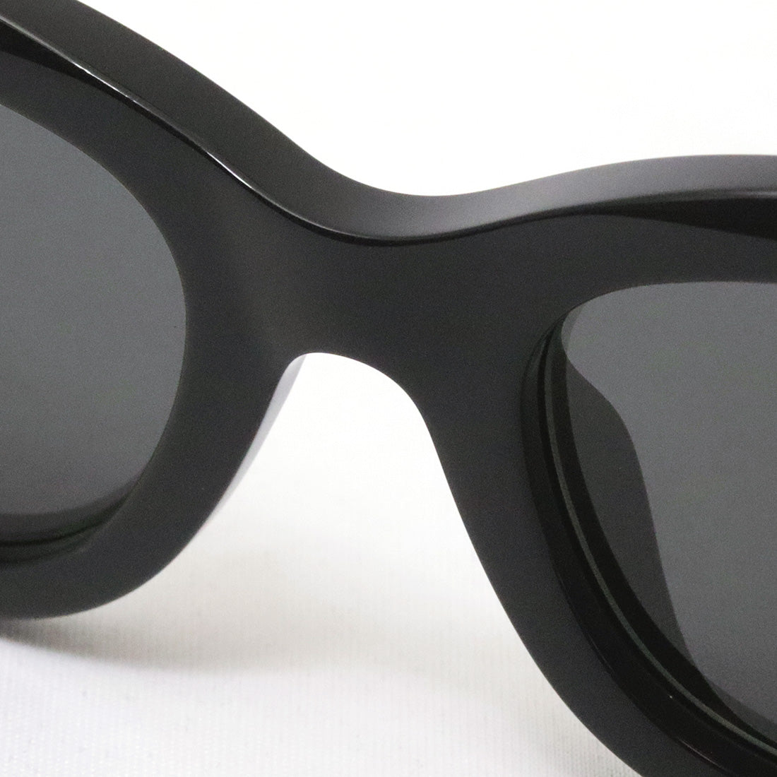 Gucci Sunglasses GUCCI GG1667SK 001