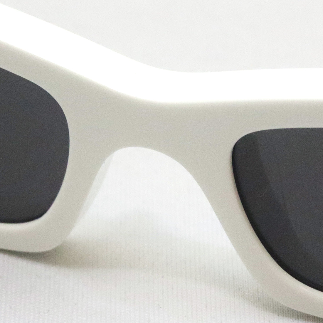 Gucci Sunglasses GUCCI GG1778SA 002
