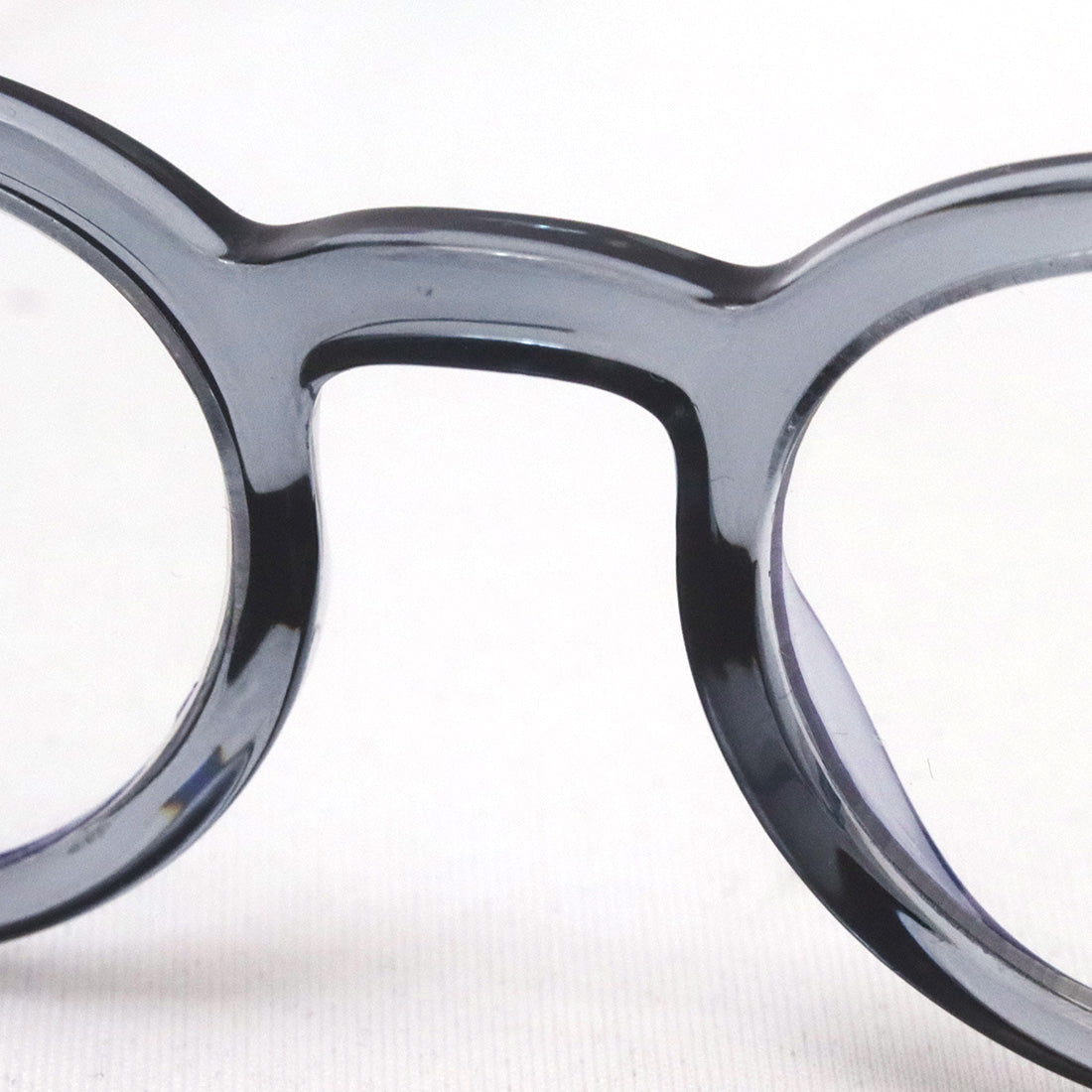 Hub Arrouch HAVE A LOOK PC Glass Reading Glass Circle Twist Gray Blue