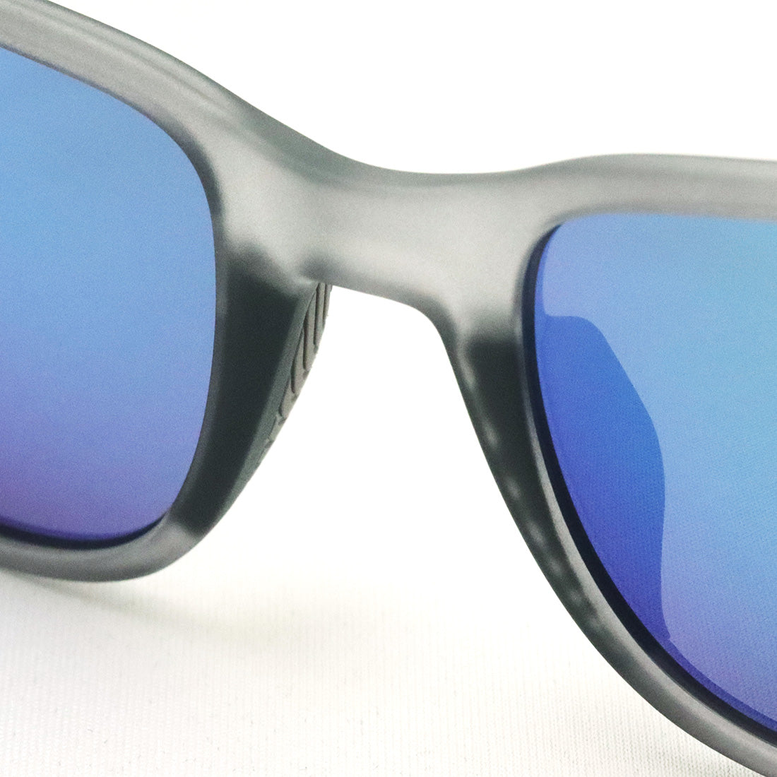 Maui Jim polarized sunglasses Maui Jim MJ0599SA 004 56