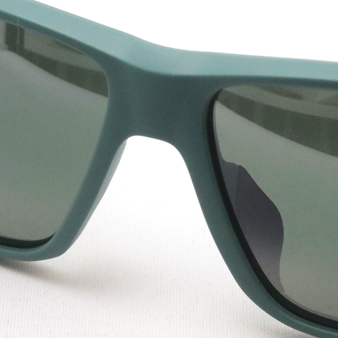 Maui Jim polarized sunglasses Maui Jim MJ0662SA 003 62