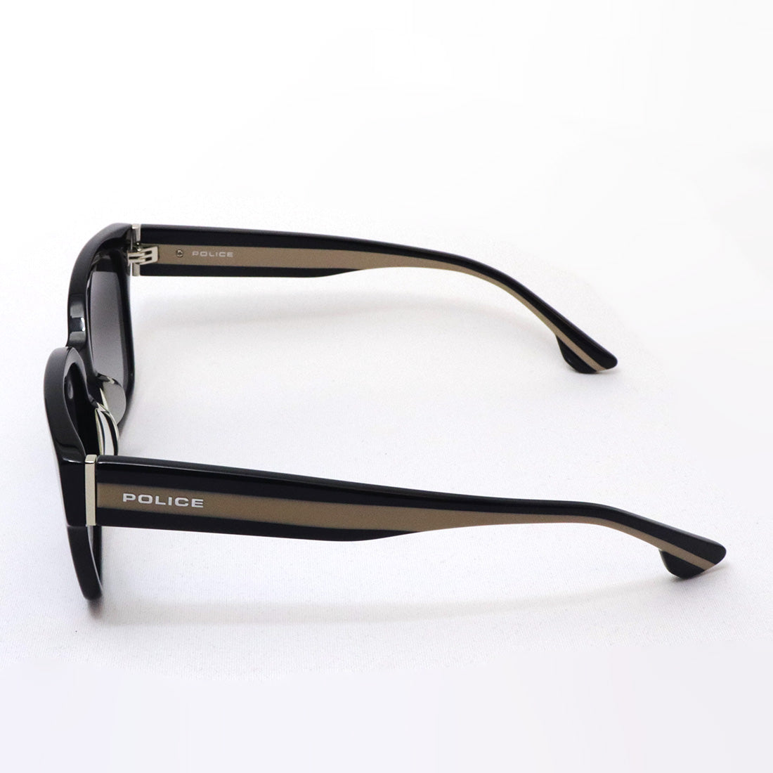 Police Sunglasses POLICE SPLA67J 700X