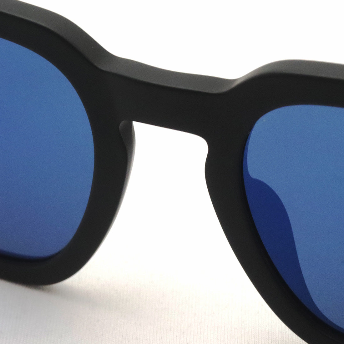 Police Sunglasses POLICE SPLF88 703B