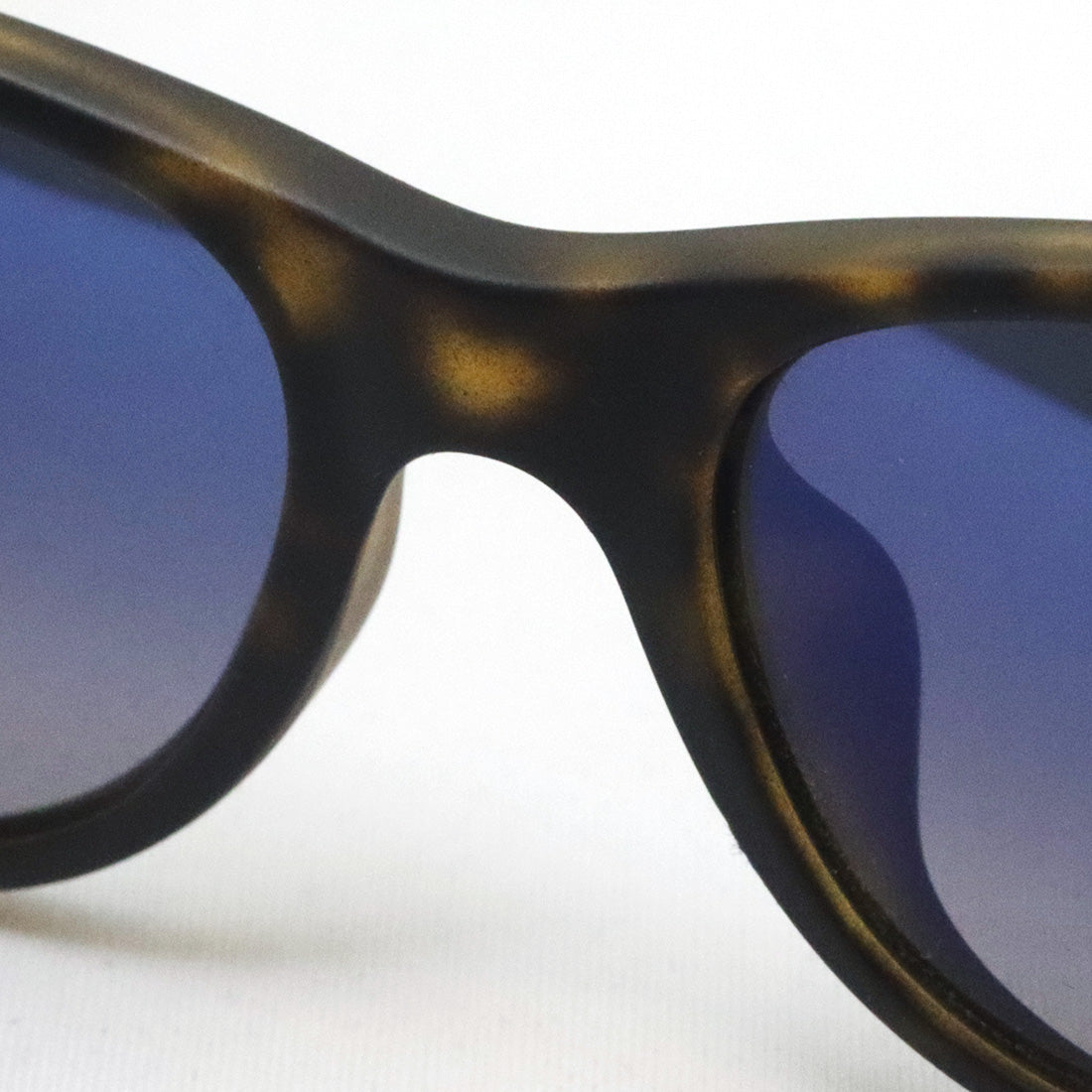 Ray-Ban Polarized Sunglasses Ray-Ban New Wayfarer RB2132F 86578 55 Wellington