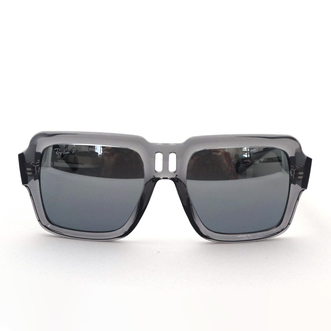 Gafas de sol polarizadas de Ray-Ban Ray-Ban RB4408 672582