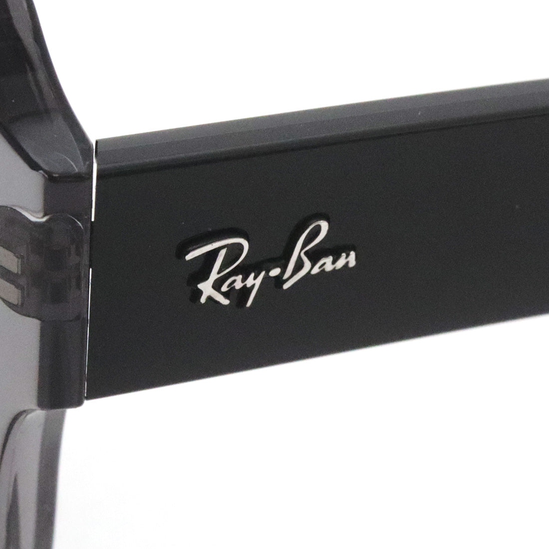 Gafas de sol polarizadas de Ray-Ban Ray-Ban RB4408 672582