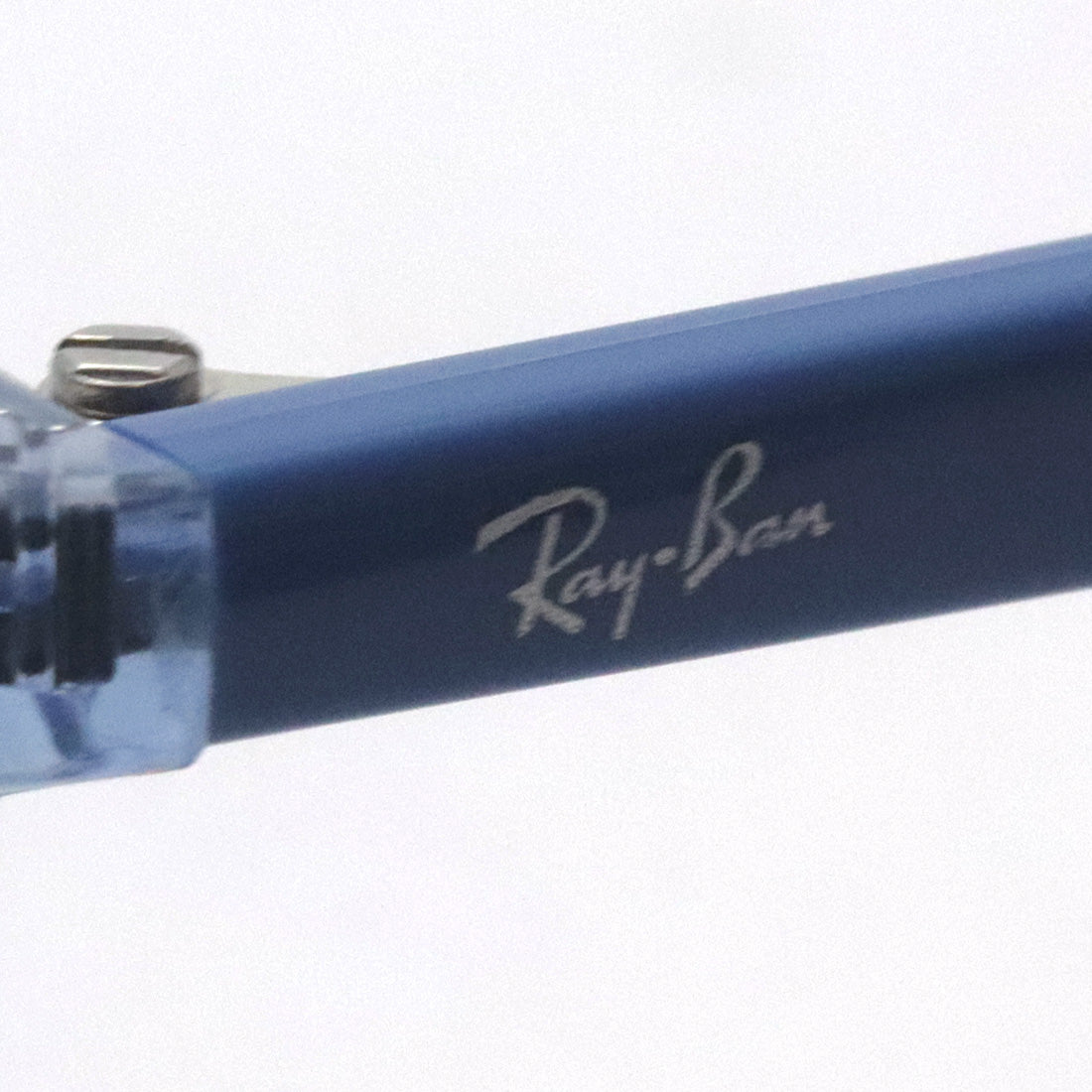 射线玻璃杯Ray-Ban RX7046 8341