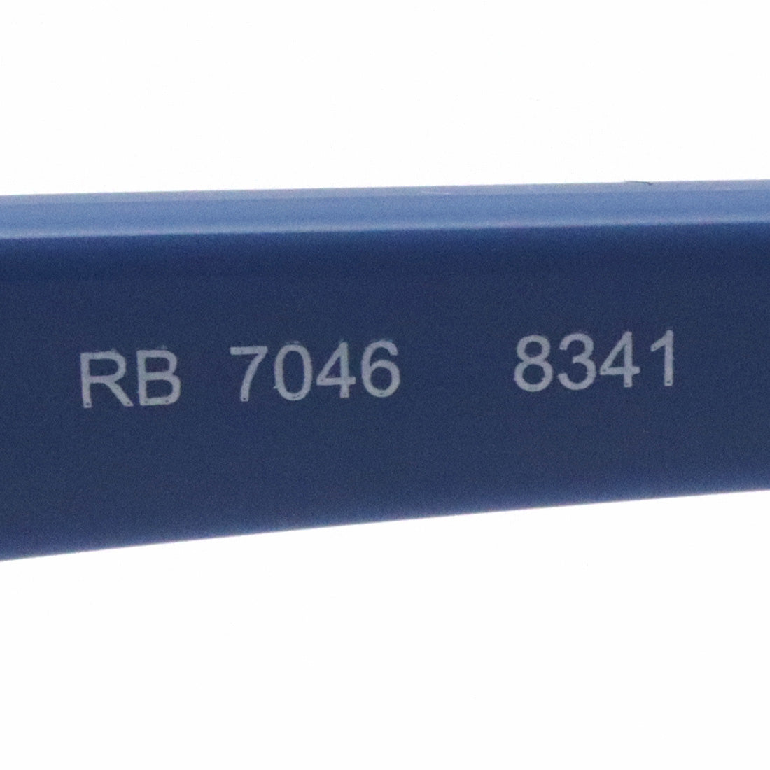 射线玻璃杯Ray-Ban RX7046 8341