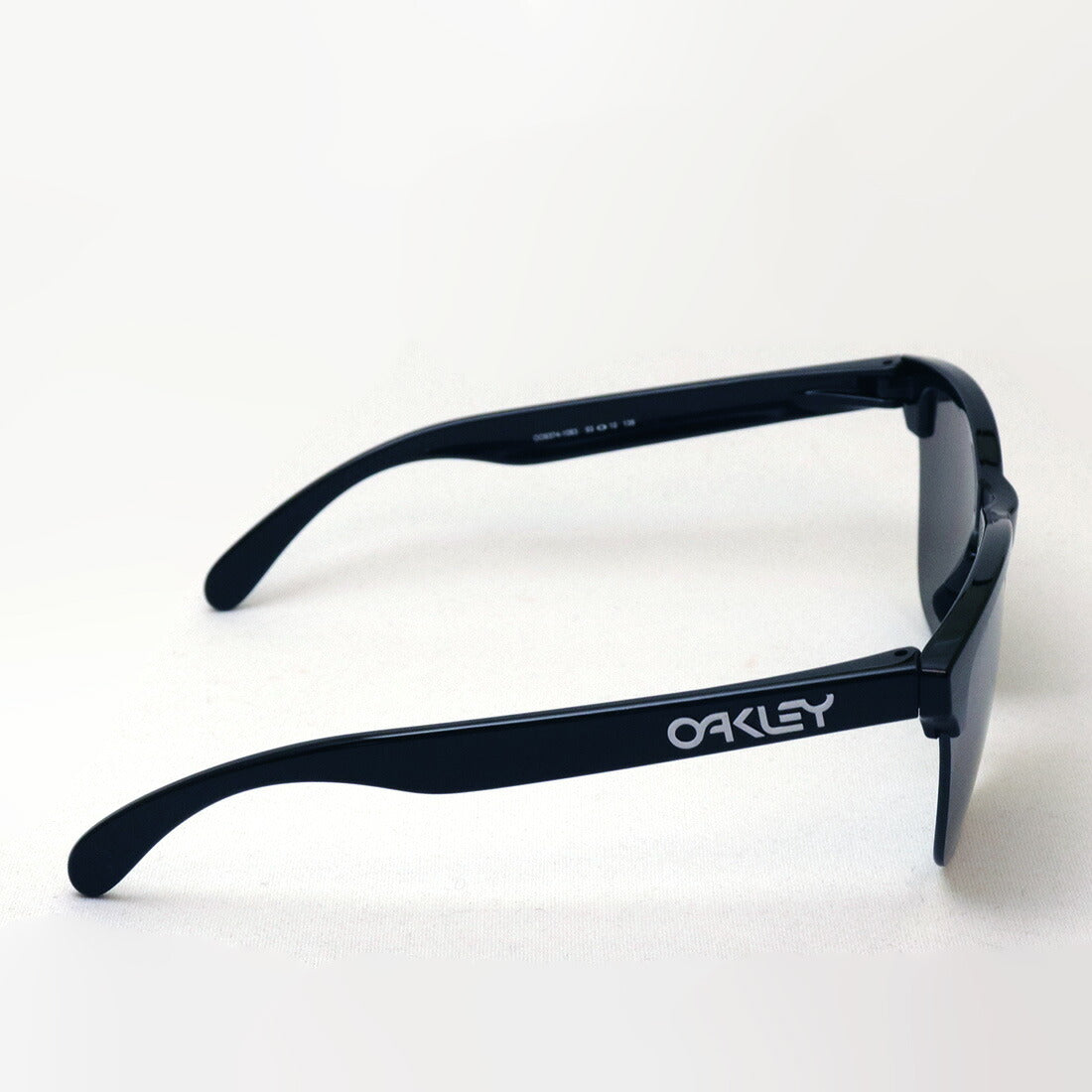 オークリー サングラス プリズム フロッグスキン ライト OO9374-10 OAKLEY FROGSKINS LITE PRIZM LIFESTYLE