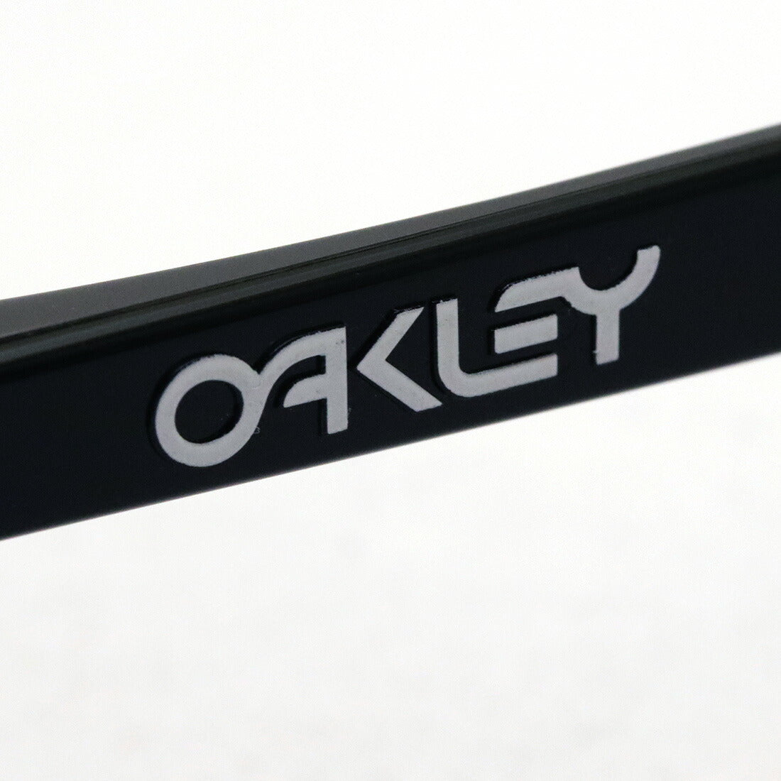 オークリー サングラス プリズム フロッグスキン ライト OO9374-10 OAKLEY FROGSKINS LITE PRIZM LIFESTYLE