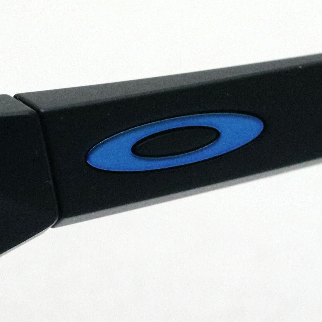 Oakley Polarized Sunglasses Precile Cyrus OO9448F-04 OAKLEY SYLAS (A) PRIZM LIFESTYLE