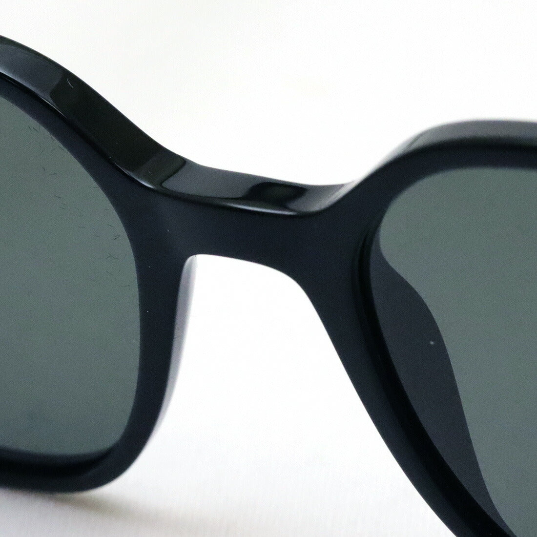 Gafas de sol polarizadas de Ray-Ban Ray-Ban RB2194 90158 John