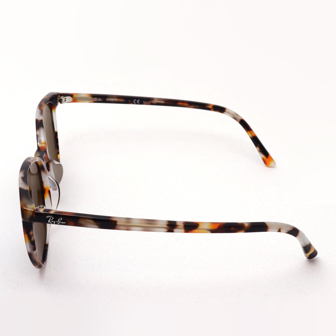 Gafas de sol polarizadas de Ray-Ban Ray-Ban RB2197F 135757 Elliott