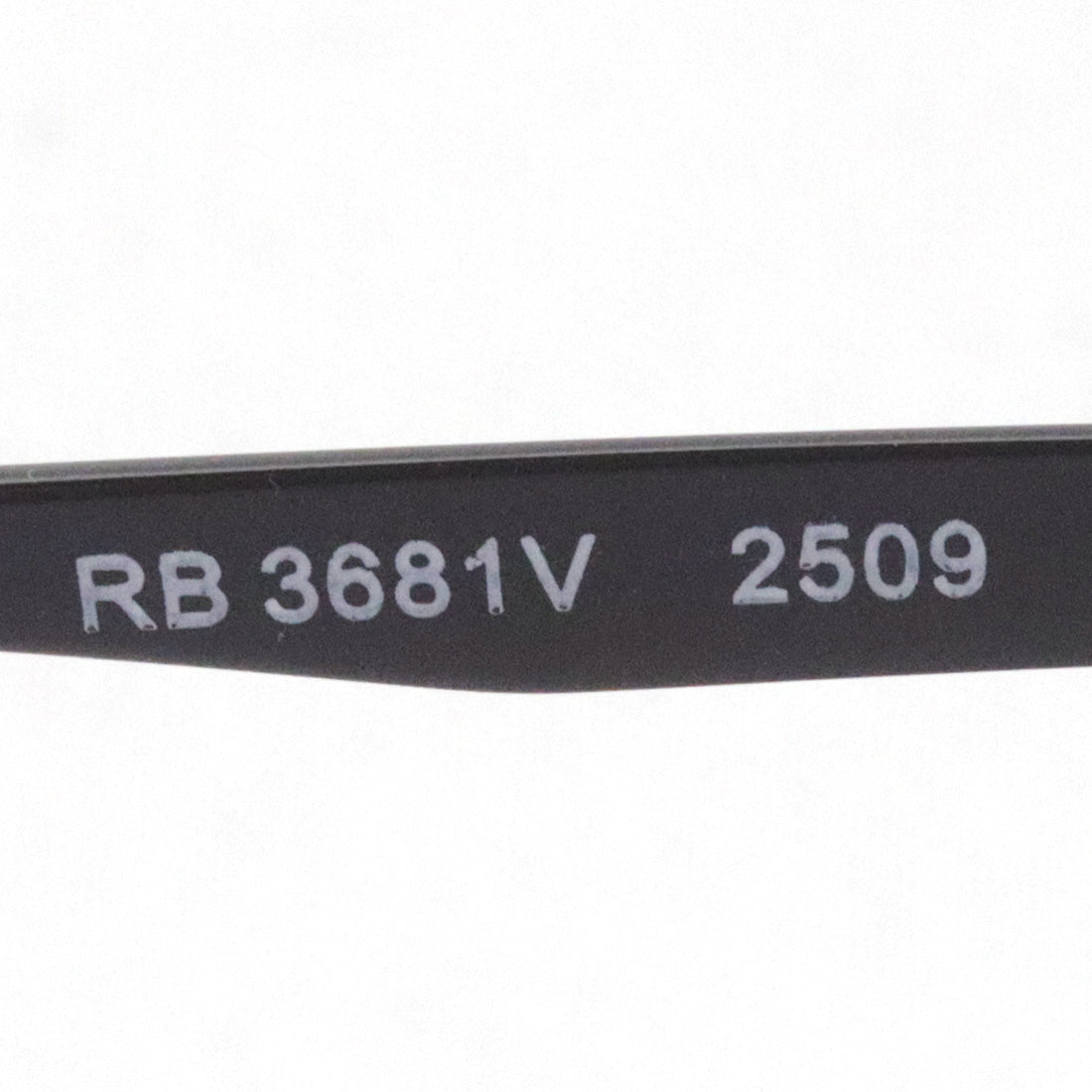射线玻璃杯Ray-Ban RX3681V 2509