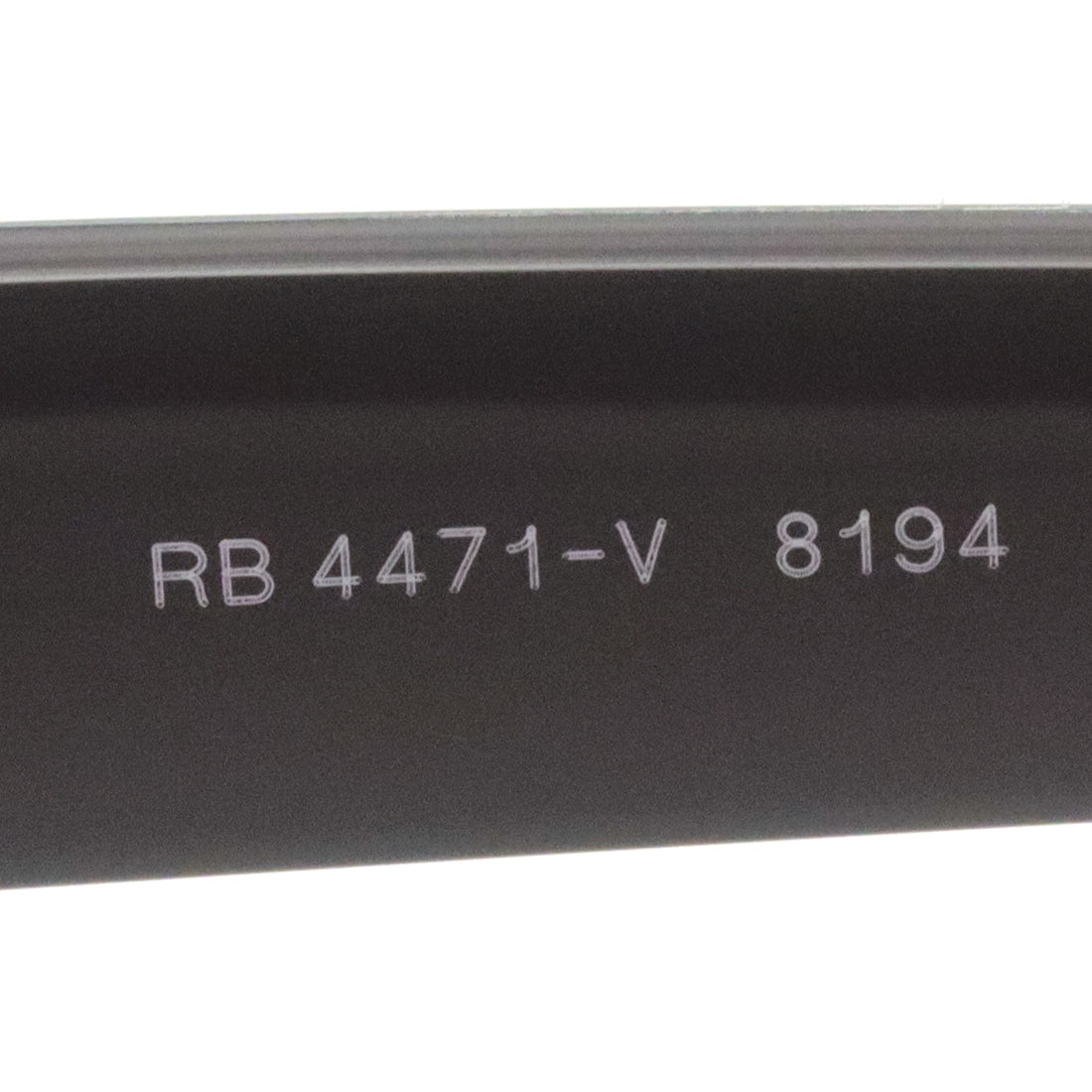 射线玻璃杯Ray-Ban RX4471V 8194