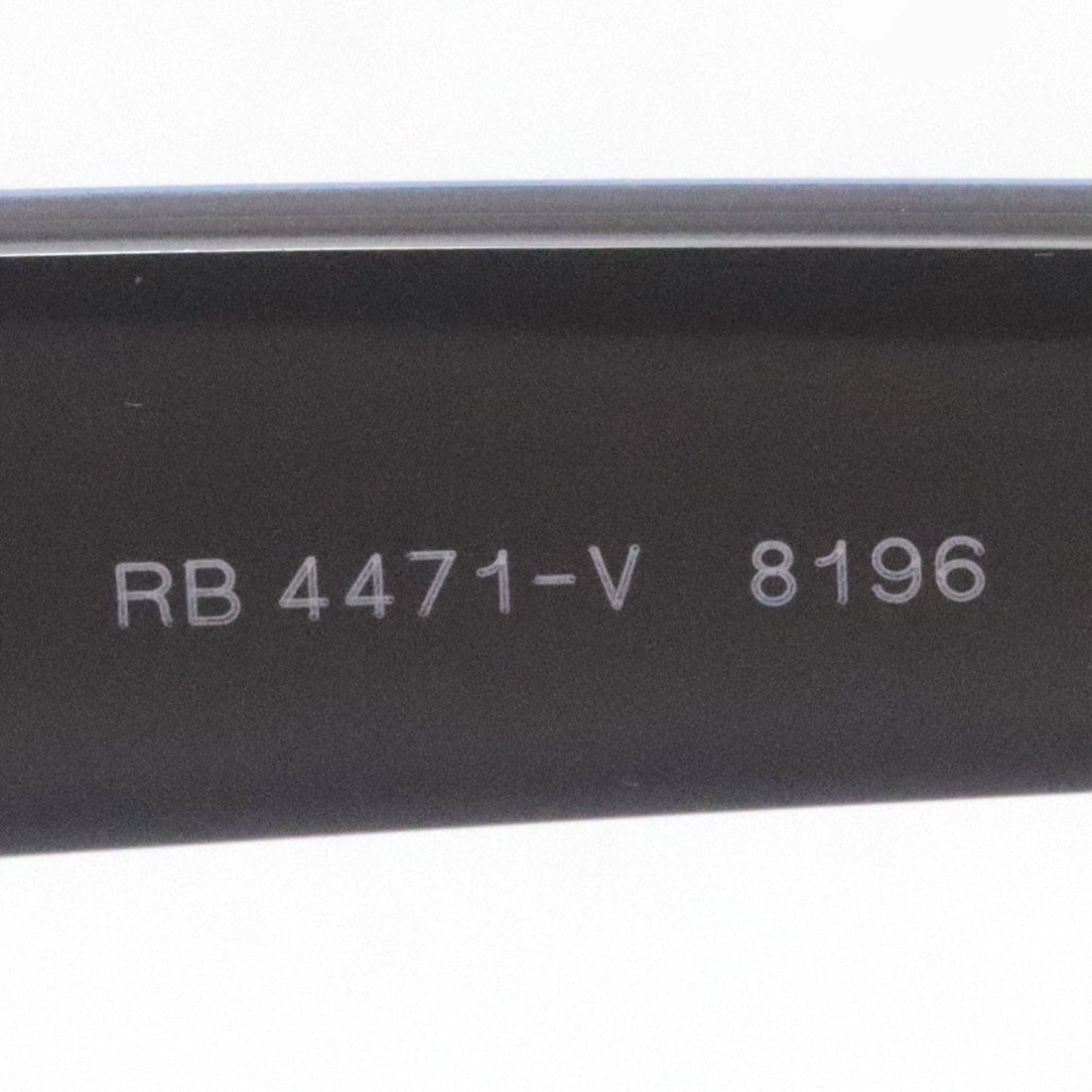 射线玻璃杯Ray-Ban RX4471V 8196