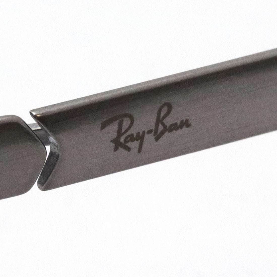 射线玻璃杯Ray-Ban RX6453D 2553