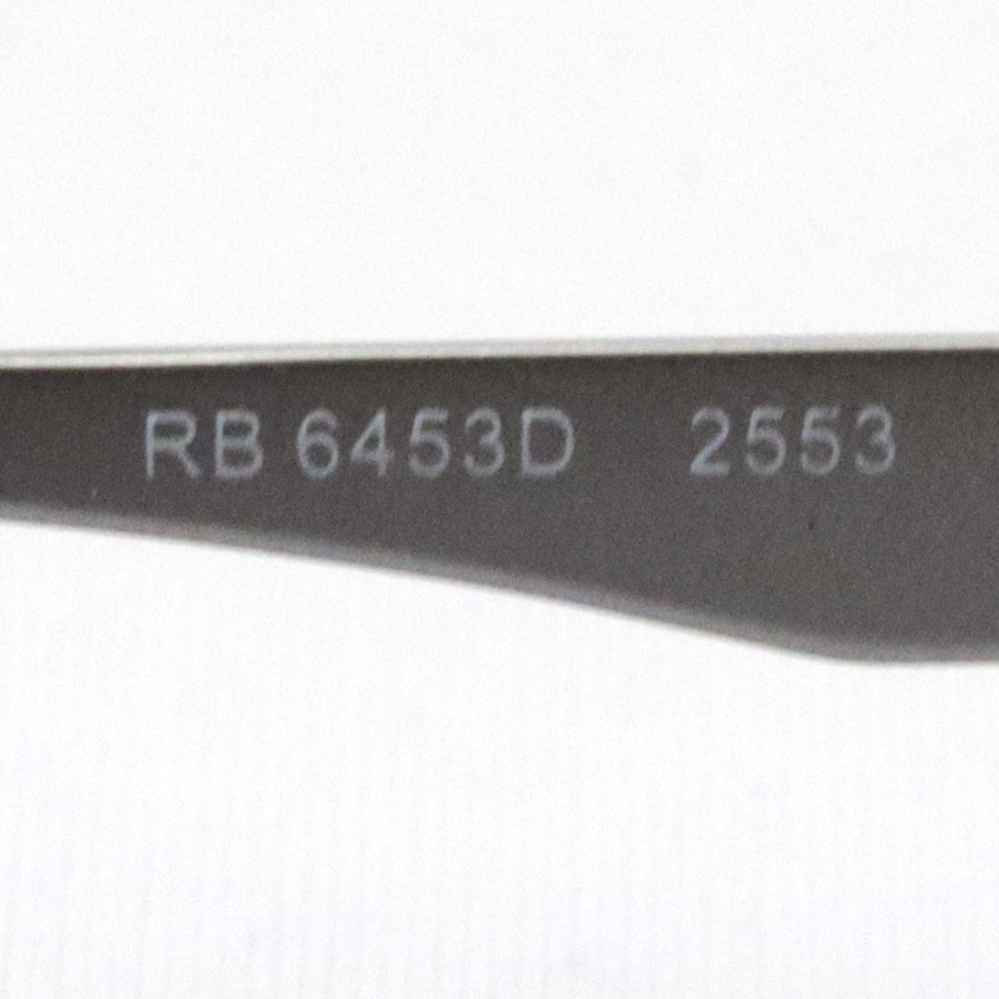射线玻璃杯Ray-Ban RX6453D 2553