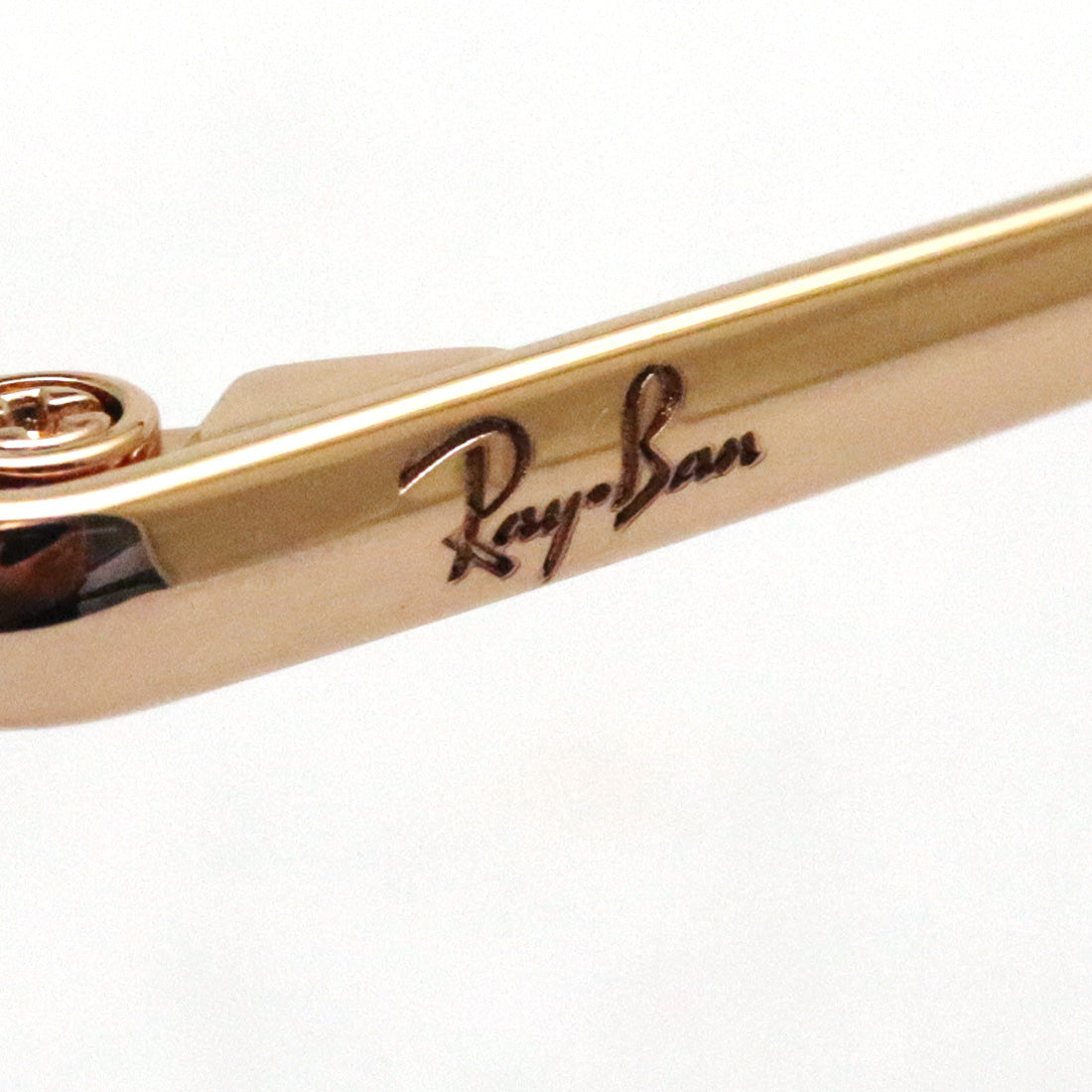 射线玻璃杯Ray-Ban RX6536 3094