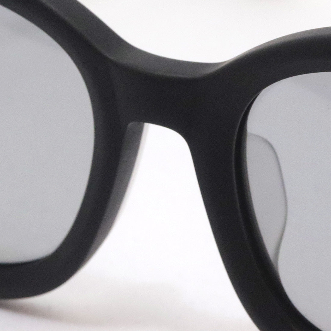 Gafas de sol de atenuación de sable Saber SS20-514MB-GPP-J Cougar Cougar
